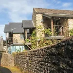 Millstream - Uk1532 * Alston