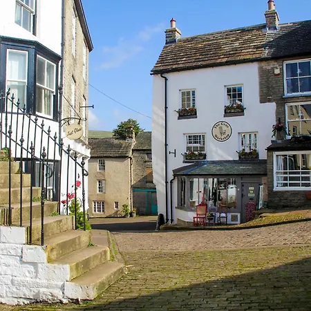 Millstream - Uk1532 * Alston